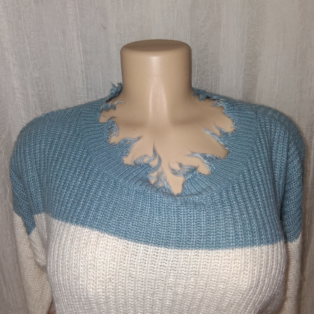 RUN WAY 7 women Size M Colorful Distressed Crew Neck Sweater - Picture 11 of 13